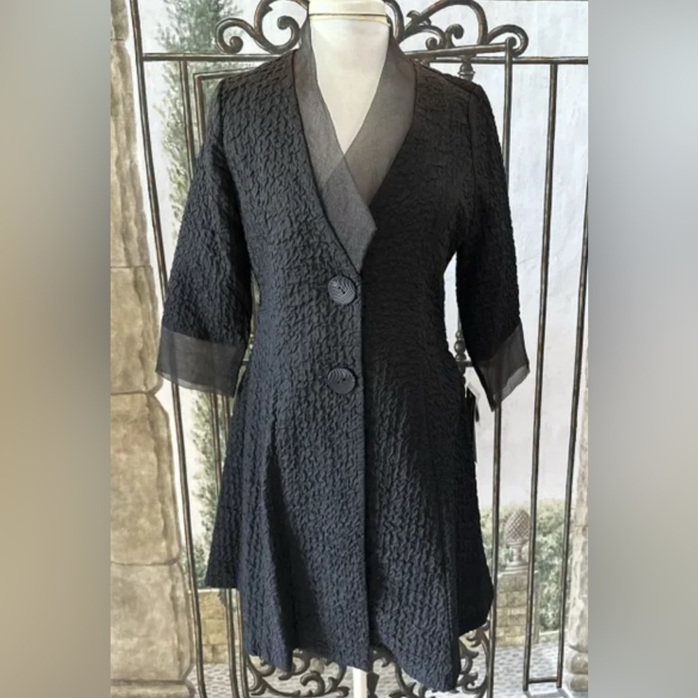 IC Collection Dress/Jacket NWOT Black Quilted 3/4 Sleeves Fit & Flare Button M - Picture 1 of 7